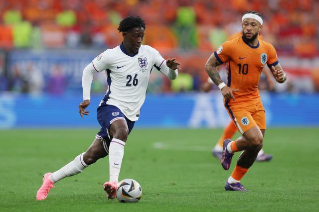 APP下载-【人物】半路上位攻防俱佳，英格兰也有“小孩哥”！