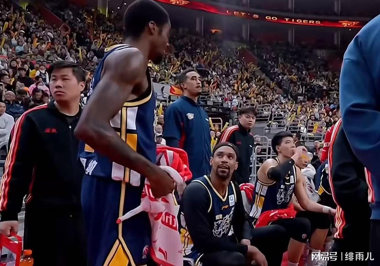 百家乐官方网站-晋粤大战后！迪亚洛惨遭重罚，广东队还要挖人，杜锋招募法耶？